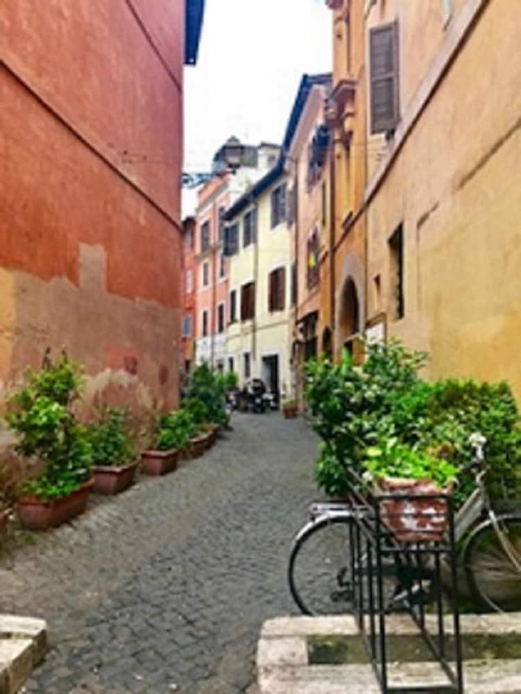 Zen Trastevere Roma